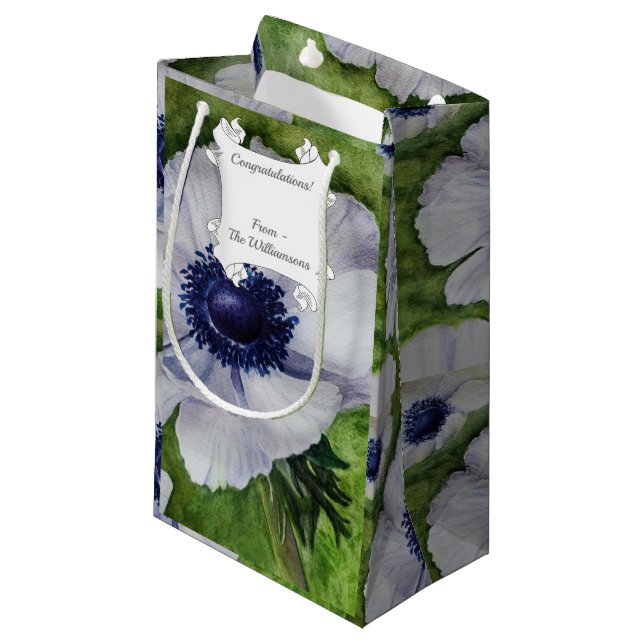 White Anemone Blume mit Navy Blue Center Kleine Geschenktüte (Vorderseite Schrägansicht)