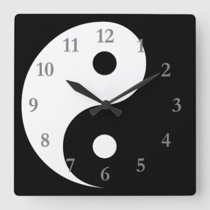 White Black Yin Yang Symbol mit grauen Zahlen Quadratische Wanduhr