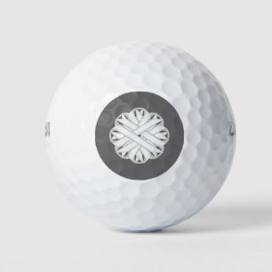 White Blume Ribbon von Kenneth Yoncich Golfball