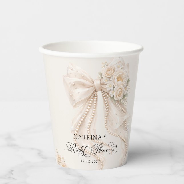 White Bow Floral Bridal Shower Pappbecher (Vorderseite)