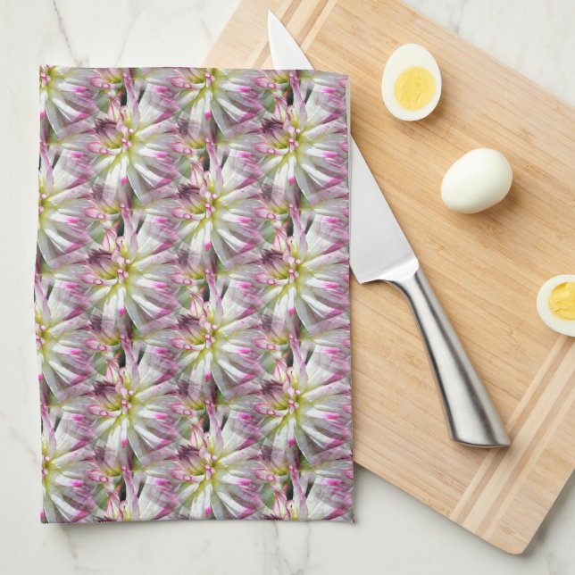 White Dahlia Flower Pattern Nature Geschirrtuch (Viertel Falte)