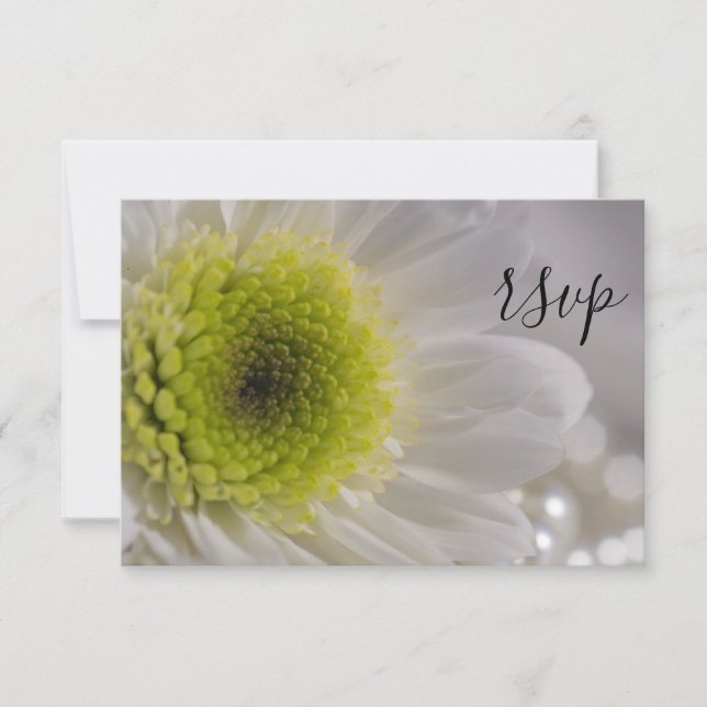 White Daisy and Pearls Wedding RSVP Response Card (Vorderseite)
