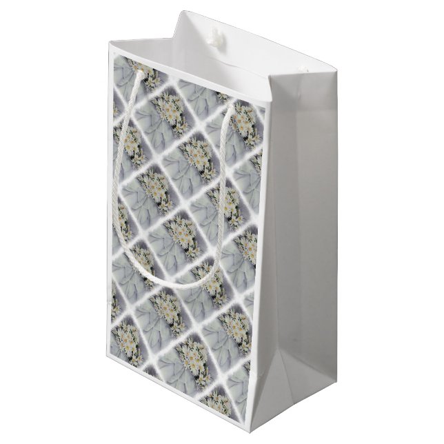 WHITE DAISY BOUQUET GIFT BAG KLEINE GESCHENKTÜTE (Vorderseite Schrägansicht)
