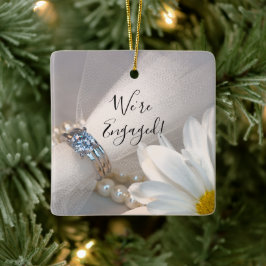 White Daisy Elegance Wir sind Verlobt Keramikornament