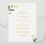 White Daisy Floral Rustic Wedding Folieneinladung<br><div class="desc">Elegante Blumen-Hochzeitseinladung mit einem einfachen Layout mit Aquarellmalereien in der oberen links Ecke und unten rechts sowie "Hochzeit von" in einer schönen handgeschriebenen Schrift. Der Rücken hat einen kleinen blumigen Kranz mit dem Monogramm im Inneren. Der gesamte Text auf der Vorderseite ist in echter Goldfolie. Diese moderne Hochzeitseinladung mit gemütlichen...</div>