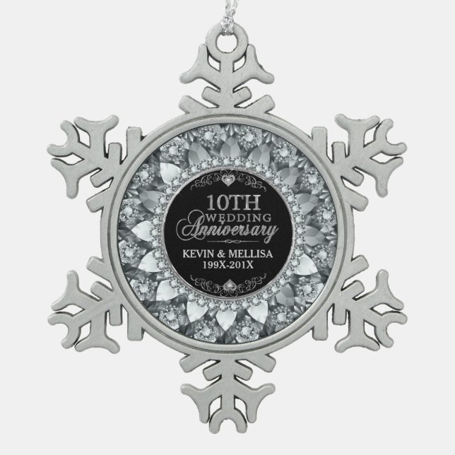 White Diamonds 25. Hochzeitsszenario Schneeflocken Zinn-Ornament (Vorderseite)
