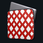 White Diamonds on Red Laptopschutzhülle<br><div class="desc">Ein gewagtes, geometrisches Muster großer und kleiner weißer Diamanten auf rotem Hintergrund. Das Rote bildet ein Gitter, das die Diamantformen trennt. Digitales 9000 x 6000 Pixel Bild. Copyright ©2013 Claire E. Skinner, Alle Rechte vorbehalten.</div>