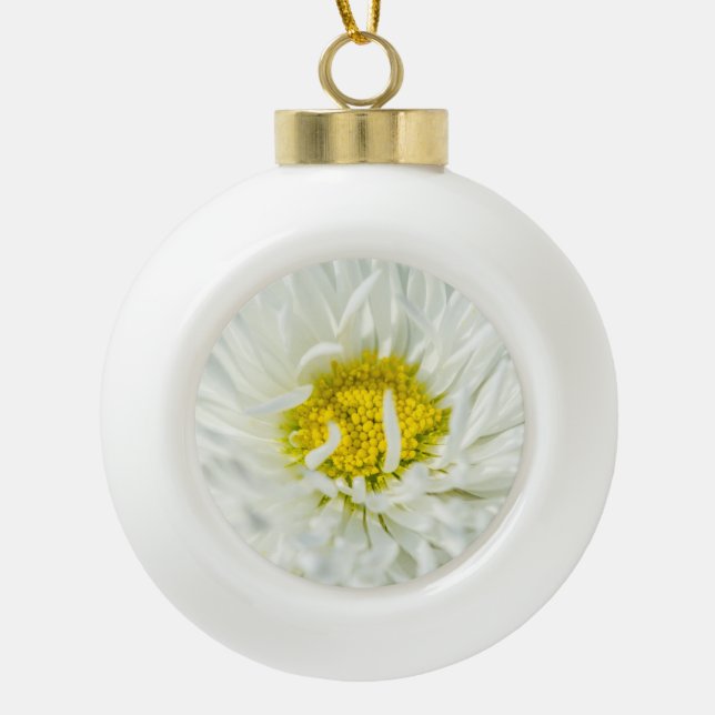 White English Daisy Blume Keramik Kugel-Ornament (Vorderseite)