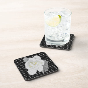 White Gardenia Blume Schwarz-weiß Polka Dot Getränkeuntersetzer