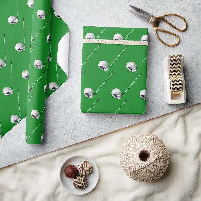 White Golf Balls and Putters Geschenkpapier (Kunsthandwerk)