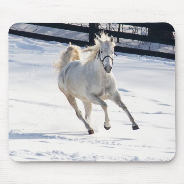 White Horse Running In Snow Mousepad (Vorne)