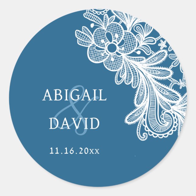 White Lace on Blue Wedding Runder Aufkleber (Vorderseite)