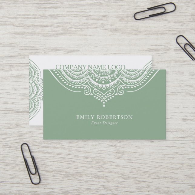 White Lace Paisley Mandala on Sage Green Visitenkarte (Vorderseite/Rückseite Beispiel)