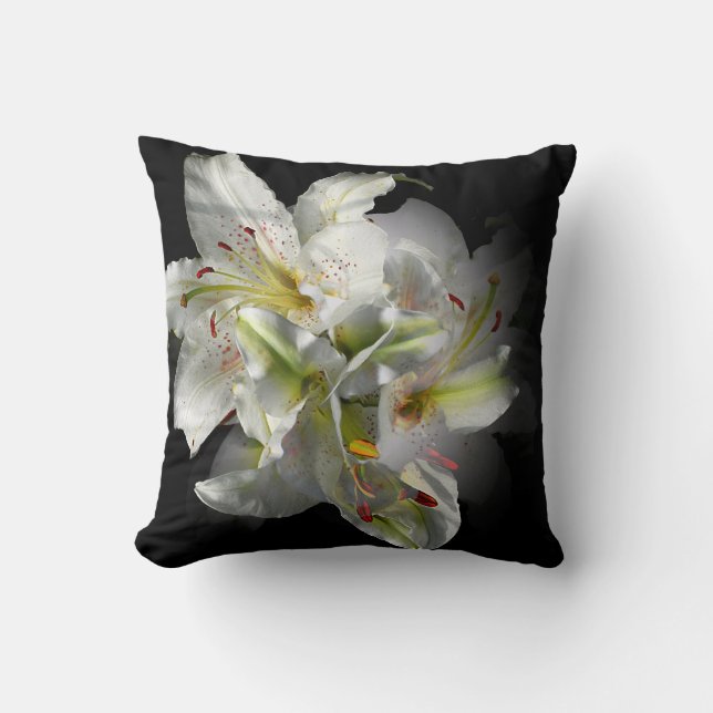 White Lilies Fantasy Kissen (Vorderseite)