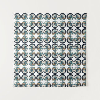 White Lotus & Ocean Wave - Eleganz in Motion Wandteppich