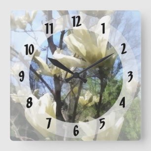 White Magnolia Branches Quadratische Wanduhr