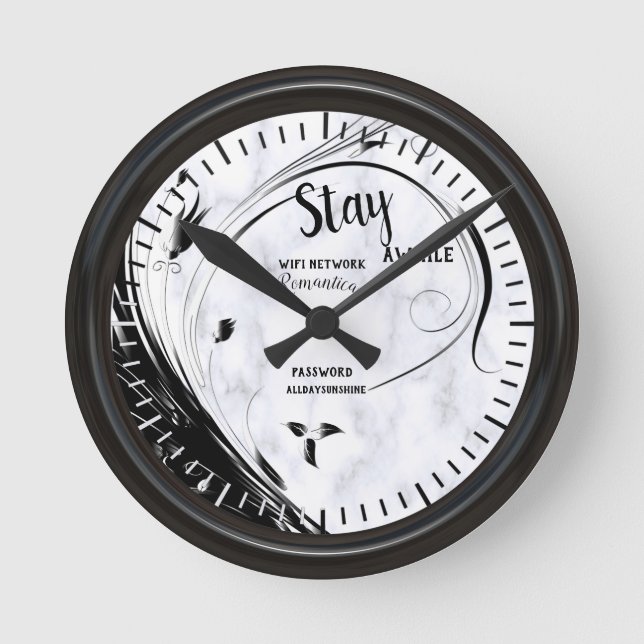 White Marble, Black Filigree Graphic Runde Wanduhr (Vorderseite)
