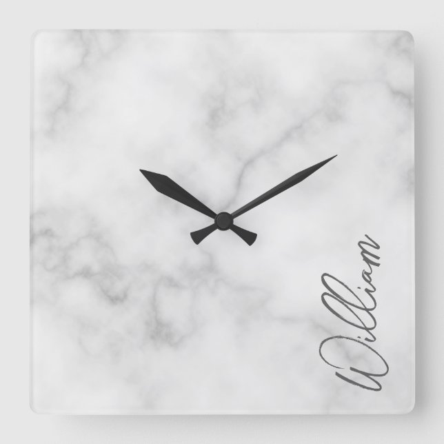 White Marble Modernes Script Personalisiert Name Quadratische Wanduhr (Vorderseite)