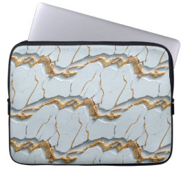 White Marble Texture with Cracked Gold Veins Laptopschutzhülle