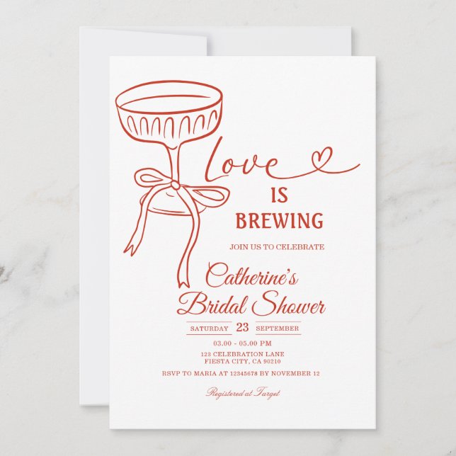 White Martini Bridal Shower Love Is Brewing Theme Einladung (Vorderseite)