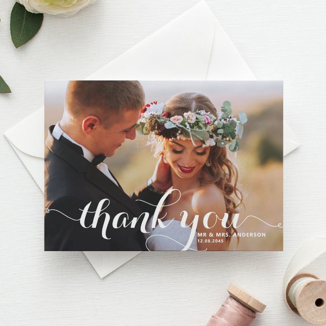 White Modern Calligraphy Foto Wedding Dankeskarte (Von Creator hochgeladen)