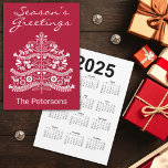 White on Red Scandinavian Christmas Tree Calendar Feiertagskarte<br><div class="desc">Liebe Sie das traditionelle skandinavische Weihnachtsambiente im Volkskunststil? Es ist ein skurriler, charmanter Stil, der so gemütlich aussieht! Dieser kleine Weihnachtsbaum fügt sicher genau die richtige Touch zu Ihrem Urlaub hinzu. Genießen Sie den zeitlosen Charme der Urlaubssaison mit einer angenehmen Verbindung von Tradition und Natur. Dieses aufwändige Design zeigt einen...</div>