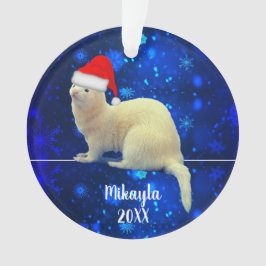 White Pet Ferret in Weihnachtsmannmütze Ornament