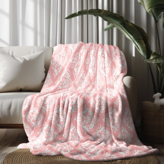 White & Pink Floral Damasks Pattern Fleecedecke