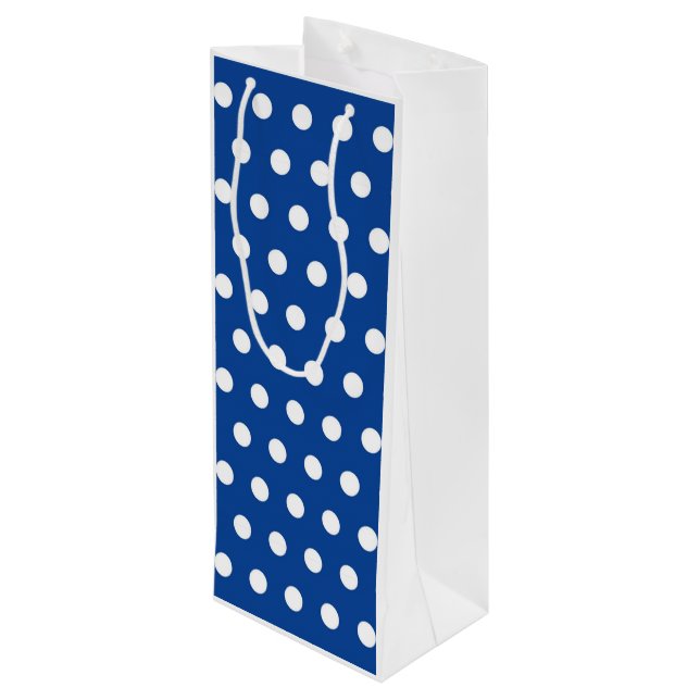 White Polka Dot auf blauem Hintergrund Geschenktüte Für Weinflaschen (Rückseite Schrägansicht)