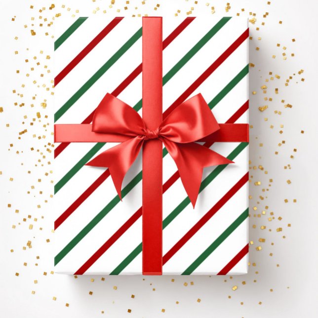 White Red Green Christmas Stripes Muster Geschenkpapier (White Red Green Christmas Stripes Pattern Wrapping Paper)