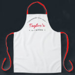 White Red Homemade mit Liebe Personalisiert Küche Schürze<br><div class="desc">Passen Sie Ihre kulinarischen Kreationen an: Weißrot "hausgemacht mit Liebe" Personalisierte Küche Schürze auf Zazzle. Wir backen, kochen und kreieren mit dieser anpassbaren Schürze. Personalisieren Sie den Namen auf dieser weißen Schürze mit rot-schwarz Typografie und zeigen Sie ein stilvolles Layout. Ob Sie ein begeisterter Zuhause-Koch, ein kleiner Geschäftsbäckereibesitzer oder ein...</div>