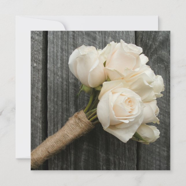 White Rose Bouquet & Barnwood Wedding Einladung (Vorderseite)