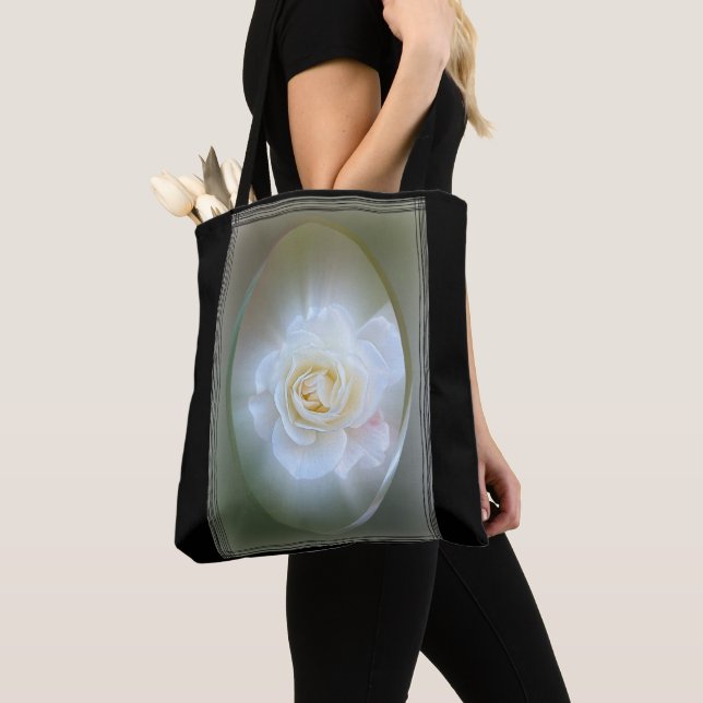 White Rose Tasche (Von Nahem)
