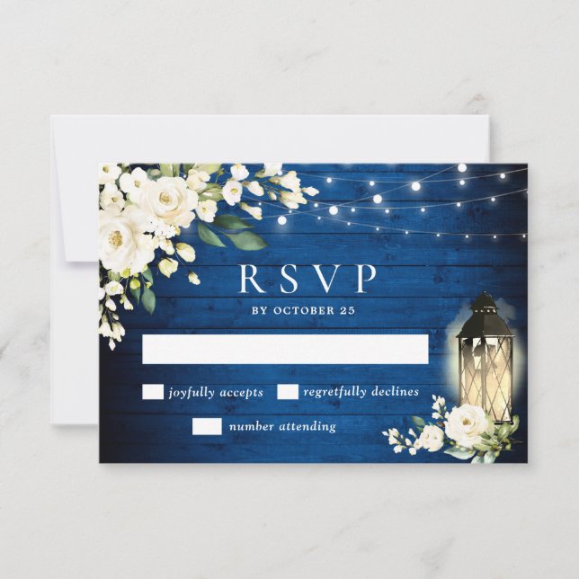 White Roses Royal Blue Wood Lantern Wedding RSVP Karte (Vorderseite)