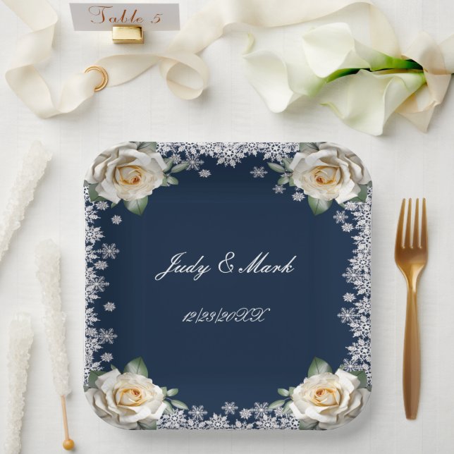 White Roses Snowflake Weihnachtsfeier Pappteller (Hochzeit)