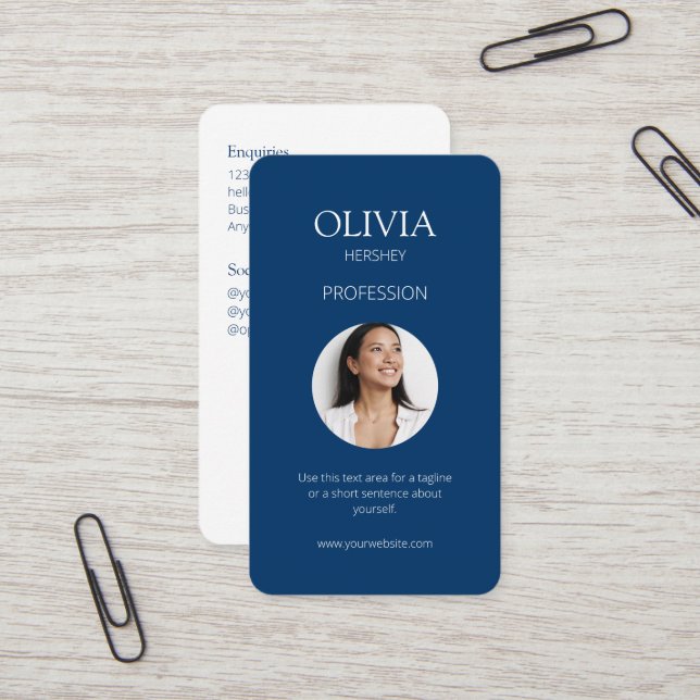 White / Royal Blue Foto Social QR Code Visitenkarte (Vorderseite/Rückseite Beispiel)