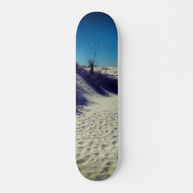 White Sands Footsteps Skateboard (Vorne)