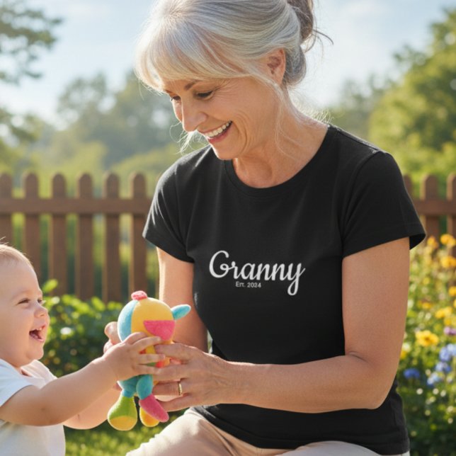 White Script Established Granny T-Shirt (Créateur téléchargé)