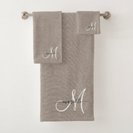 White Script Monogram Taupe Imitate Linen Badhandtuch Set