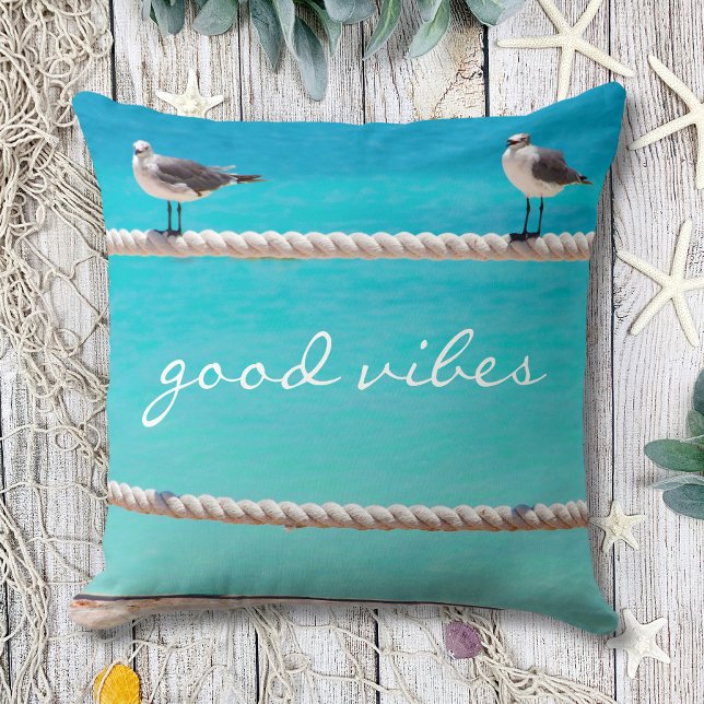 White Seagull Beach Birds Foto Good Vibes Zitat Kissen (Von Creator hochgeladen)