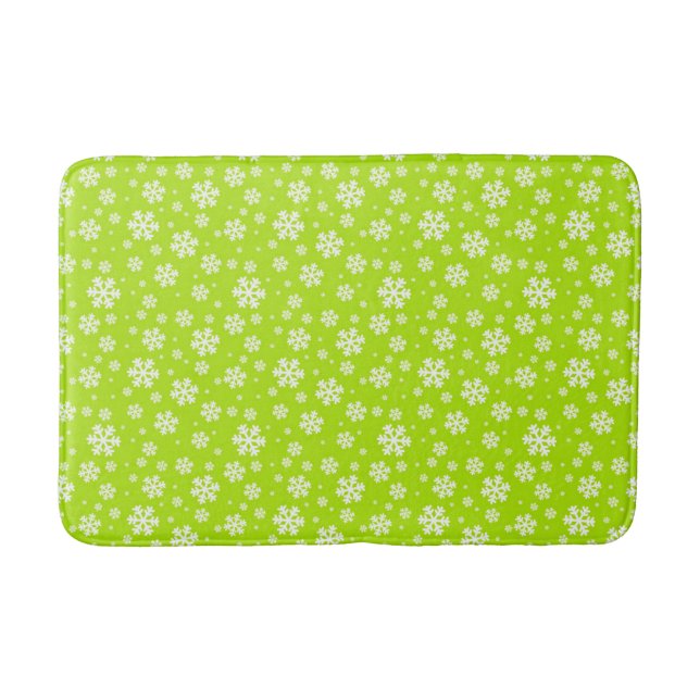 White Snowflakes on Green Winter Pattern Badematte (Vorderseite)