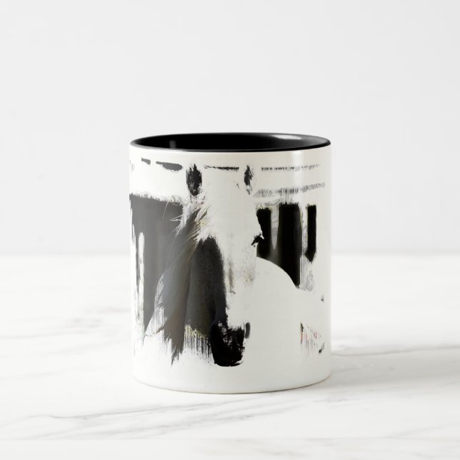 White Stallion Artwork Zweifarbige Tasse (Mittel)