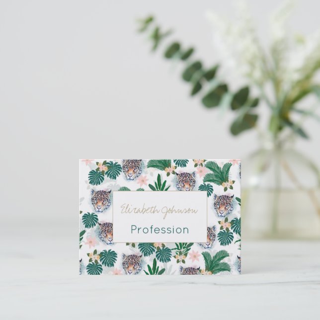 White Tropical Floral Foliage and Leopard Faces Visitenkarte (Stehend Vorderseite)