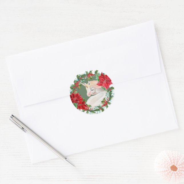 White Unicorn Poinsettia Holly Holiday Wreath Runder Aufkleber (Umschlag)