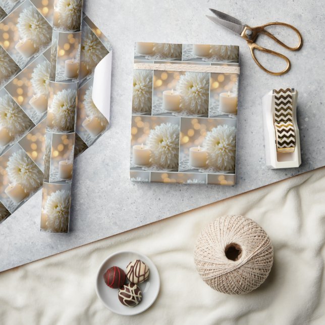 White Wedding Chrysanthemum und Candle Geschenkpapier (Kunsthandwerk)