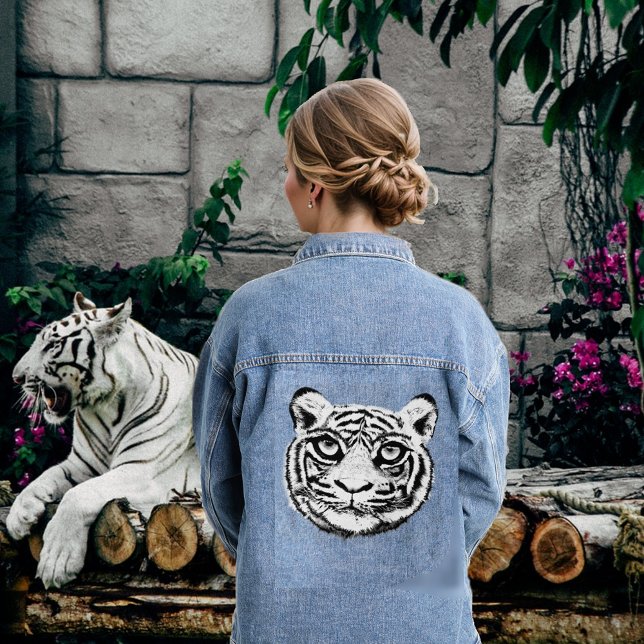 White Wild Tiger Jeansjacke (Von Creator hochgeladen)