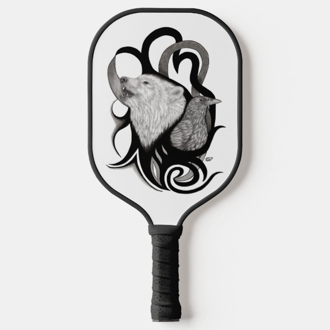 White Wolf mit Raven Tribal Art Pickleball Schläger (Vorderseite)