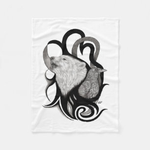 White Wolf with Raven Tribal Art Fleecedecke