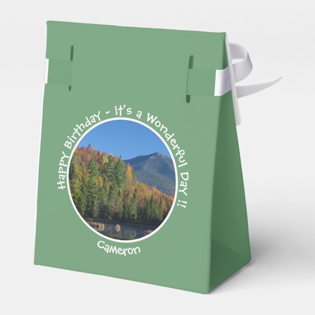 Whiteface Mountain, Autumn Party Items von Adirond Geschenkschachtel (Rückseite)