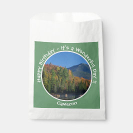 Whiteface Mountain, Autumn Party Items von Adirond Geschenktütchen